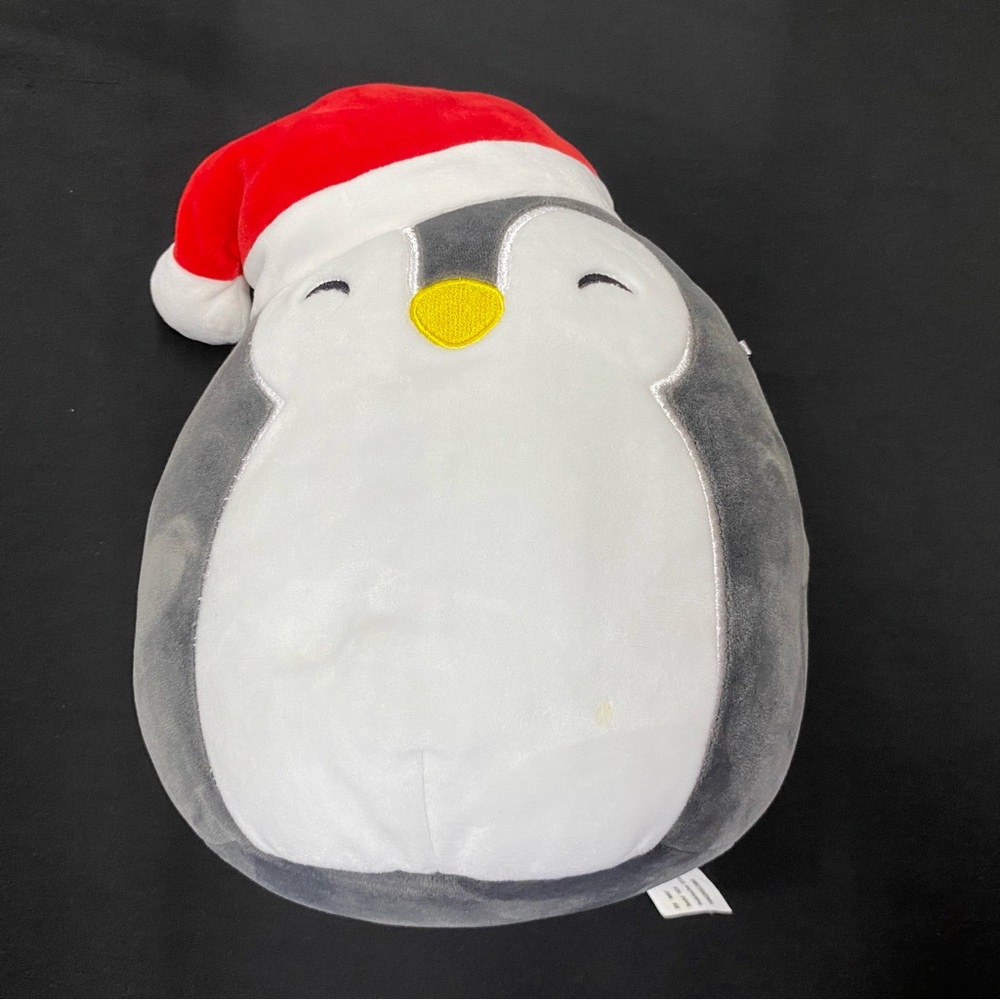 Luna the penguin Squishmallow santa hat 8" plush stuffed animal Christmas toys